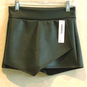 NWT Leather Look Skort from Cheryl Kids Size 10/12